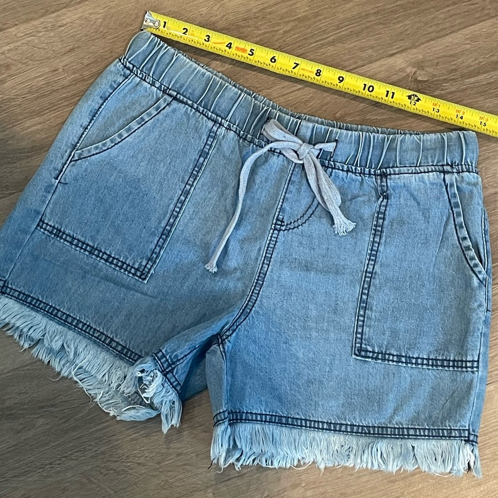 Pull-on Denim Shorts